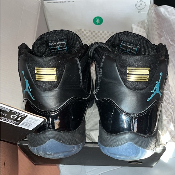 Worn Air Jordan 11 “Gamma” SZ 10